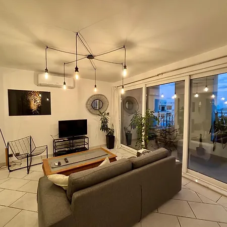 Spacious Seaview Apt, Steps From Valletta Ferry 아파트 슬리에마