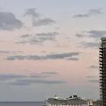 Διαμέρισμα Spacious Seaview Apt, Steps From Valletta Ferry Σλιέμα