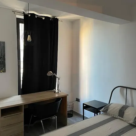 Spacious Seaview Apt, Steps From Valletta Ferry Apartment *