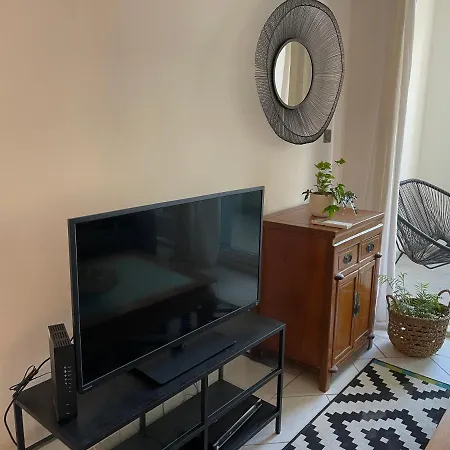Spacious Seaview Apt, Steps From Valletta Ferry Apartment