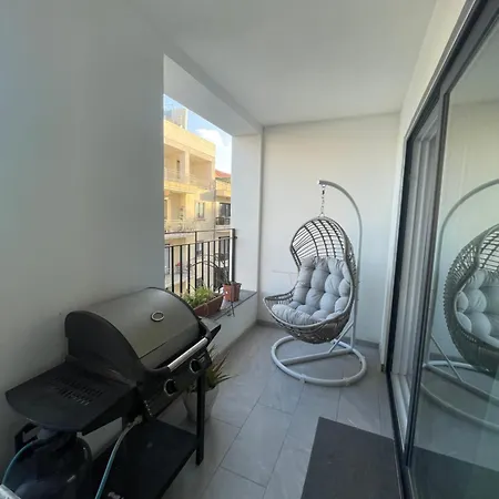 Spacious Seaview Apt, Steps From Valletta Ferry Apartment Sliema