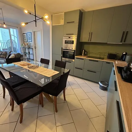 Spacious Seaview Apt, Steps From Valletta Ferry 公寓 *