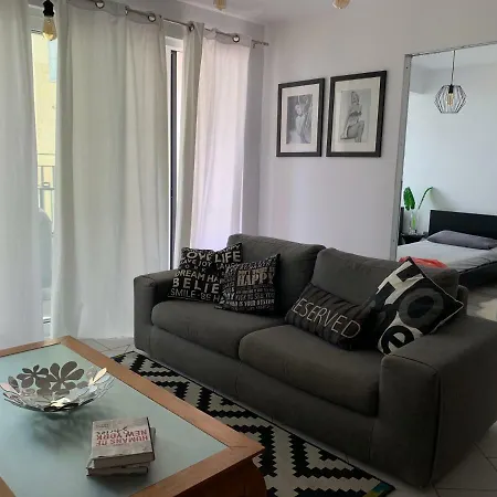 公寓 Spacious Seaview Apt, Steps From Valletta Ferry *