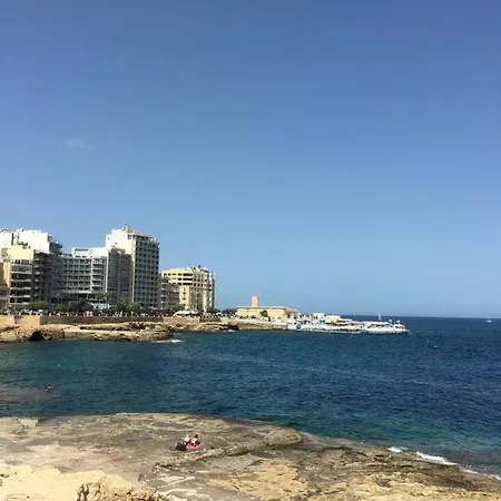 Spacious Seaview Apt, Steps From Valletta Ferry Apartment Sliema