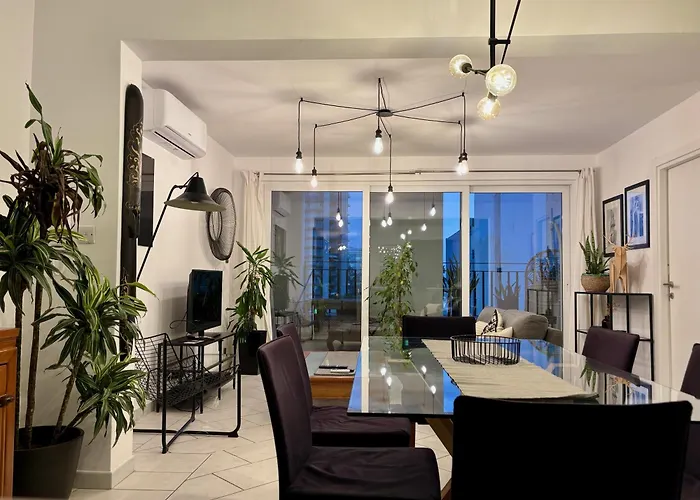 Spacious Seaview Apt, Steps From Valletta Ferry