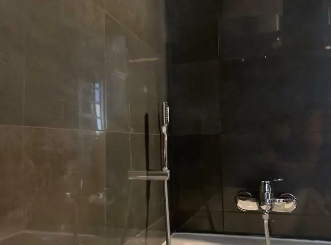 Spacious Seaview Apt, Steps From Valletta Ferry * 斯利马