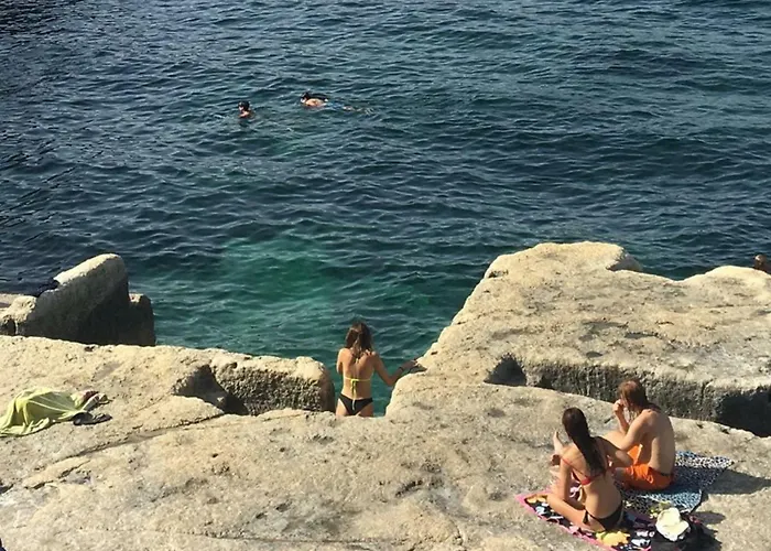 Spacious Seaview Apt, Steps From Valletta Ferry * Слима